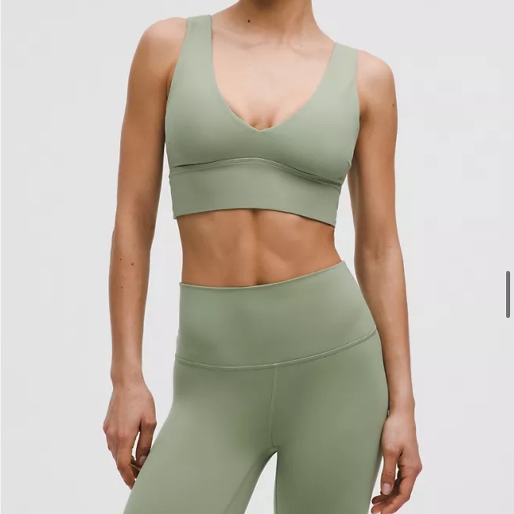 ISO - lulu desert green Women's Sports Bra and Leggings Set
